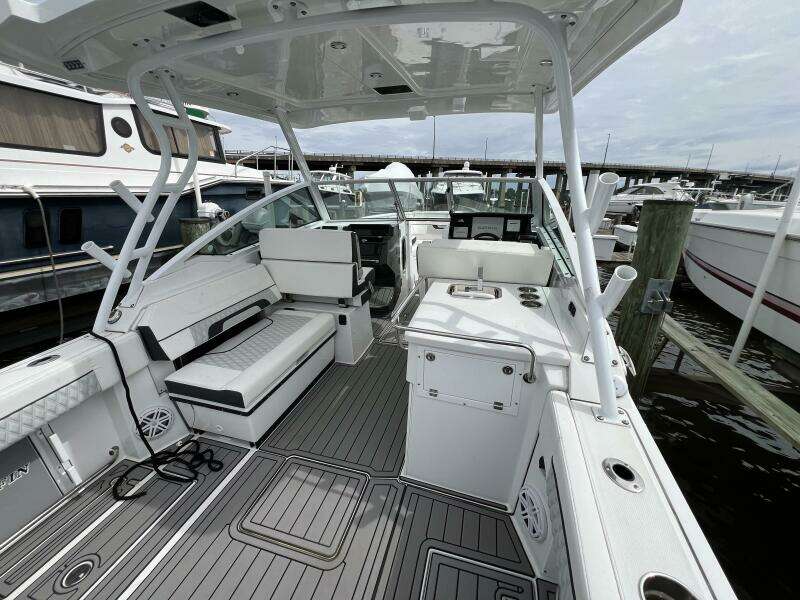 No Name  27ft Blackfin Yacht For Sale
