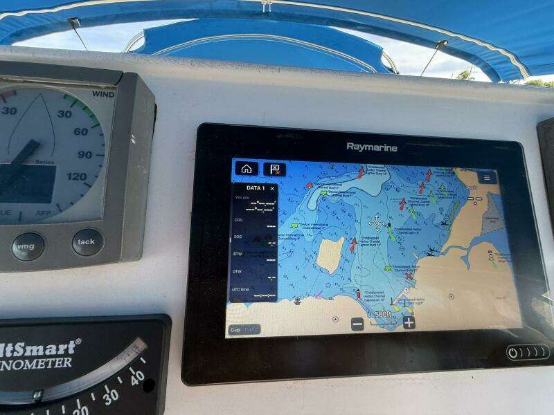 Ponyo 36ft Jeanneau Yacht For Sale