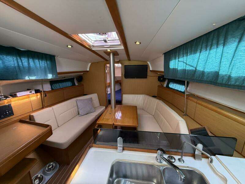 Ponyo 36ft Jeanneau Yacht For Sale