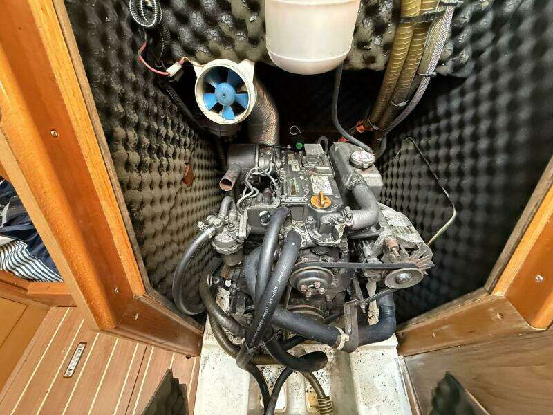 Ponyo 36ft Jeanneau Yacht For Sale