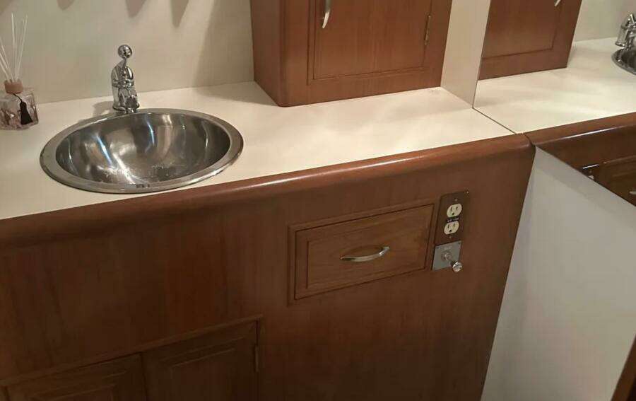 42ft Ocean Alexander Yacht For Sale
