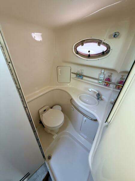 33ft Sea Ray Yacht For Sale