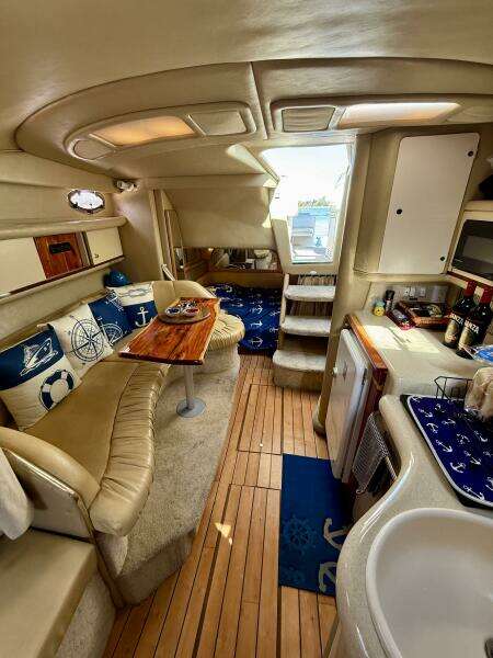33ft Sea Ray Yacht For Sale