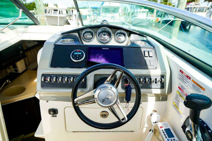 26ft Sea Ray Yacht For Sale