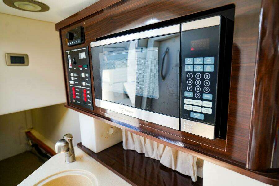 26ft Sea Ray Yacht For Sale