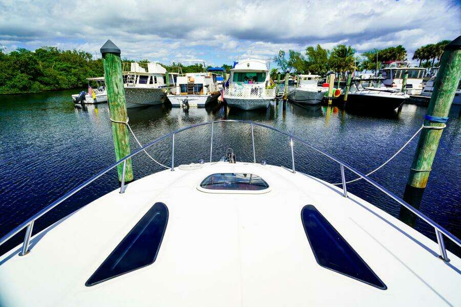 26ft Sea Ray Yacht For Sale