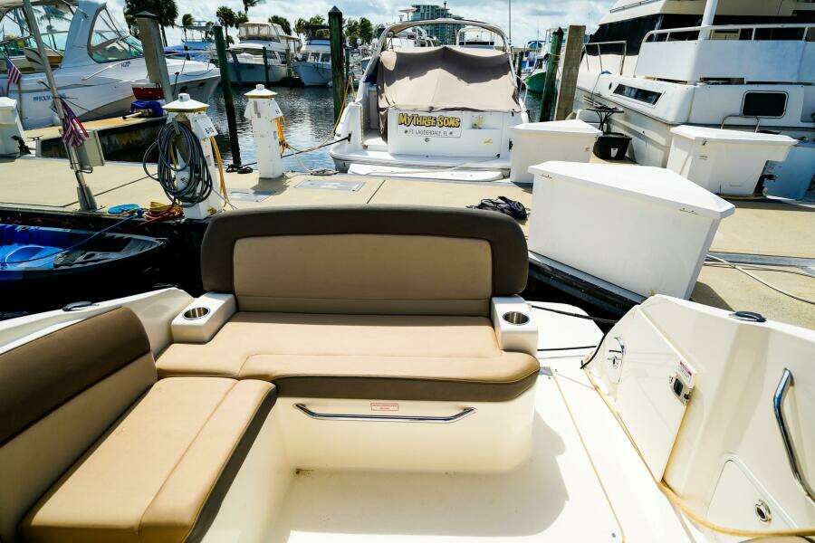 26ft Sea Ray Yacht For Sale