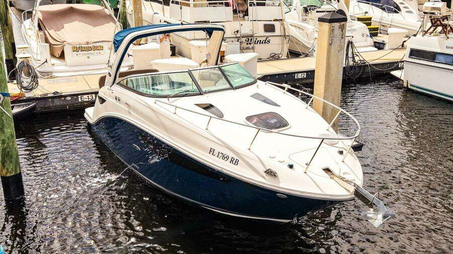 26ft Sea Ray Yacht For Sale