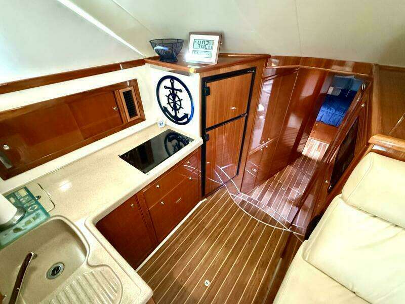 Golden Rule 42ft Riviera Yacht For Sale