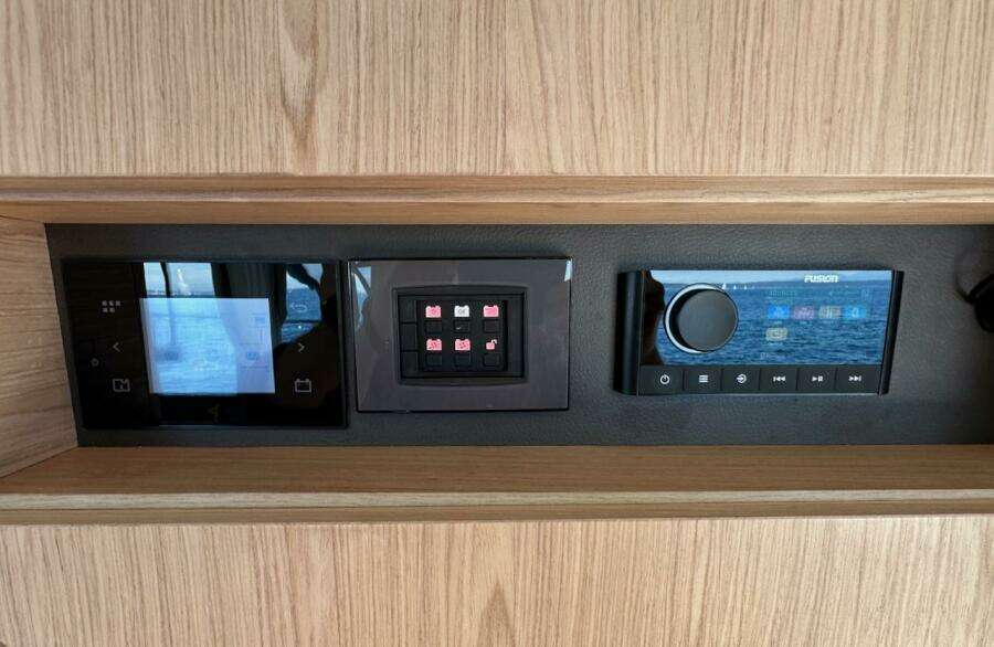Fret Knot 41ft Beneteau Yacht For Sale