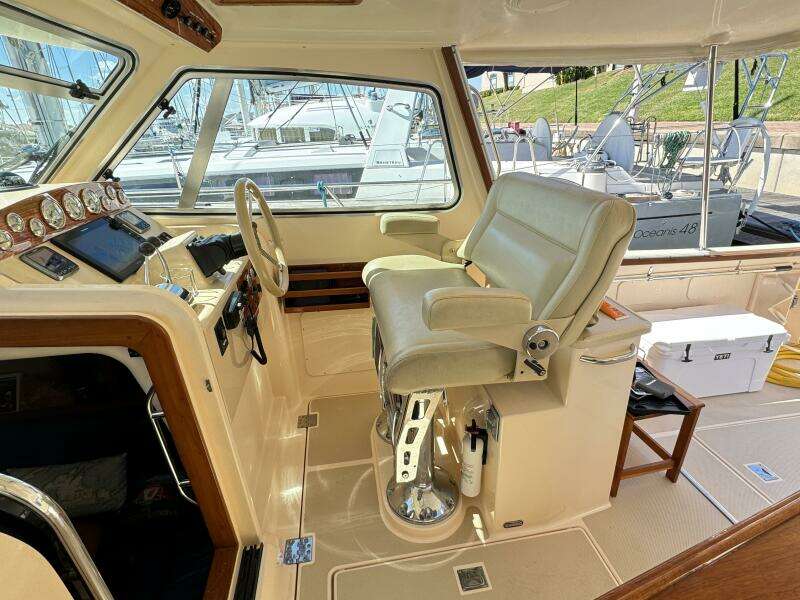 Southern Star III 36ft Island Packet Yacht For Sale