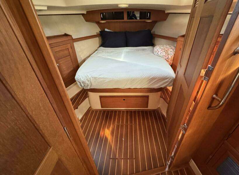 Southern Star III 36ft Island Packet Yacht For Sale