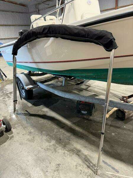 19ft Boston Whaler Yacht For Sale