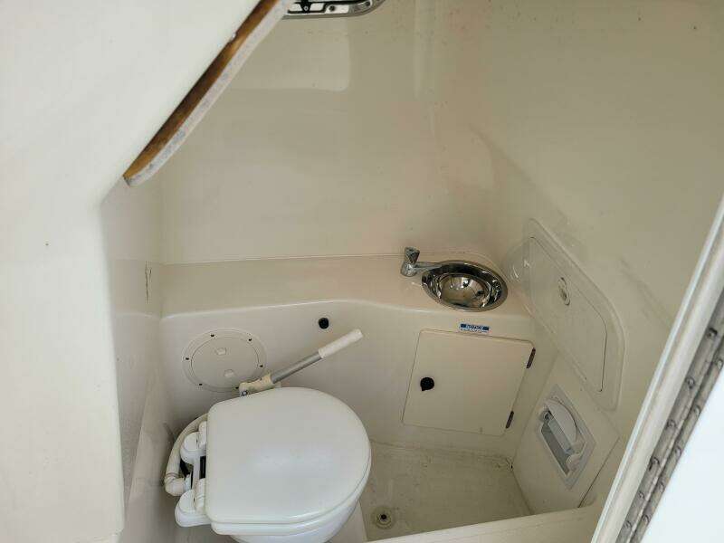 Blue Moon 25ft Pursuit Yacht For Sale