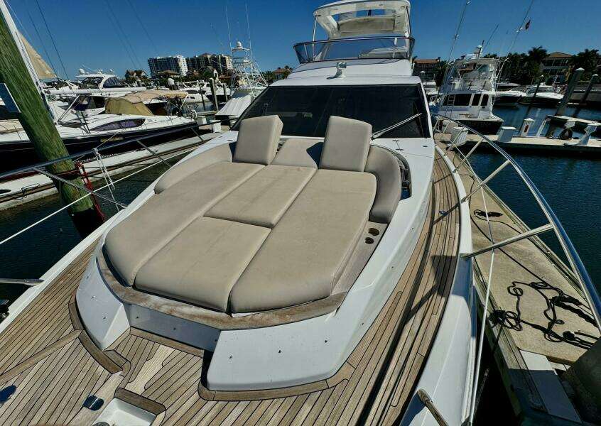 2019 Azimut 55 - Bow Sunpads 2019 Azimut 55 - Bow Sunpads
