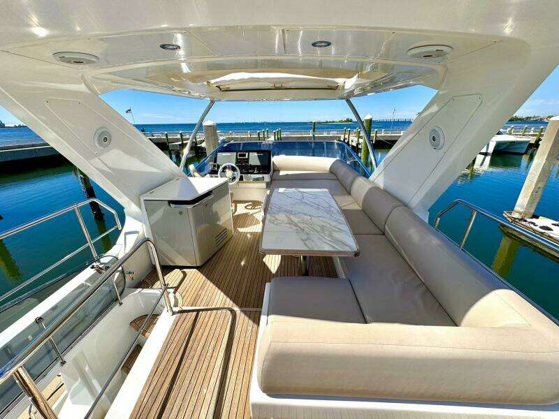 2019 Azimut 55 - Flybridge  2019 Azimut 55 - Flybridge