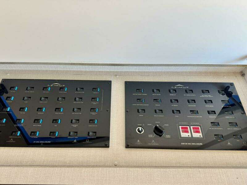 2019 Azimut 55 - Switch Panel  2019 Azimut 55 - Switch Panel