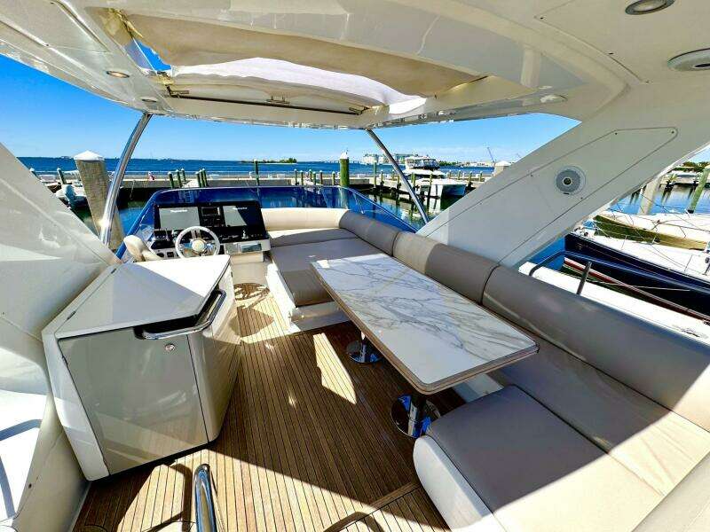 2019 Azimut 55 - Flybridge  2019 Azimut 55 - Flybridge