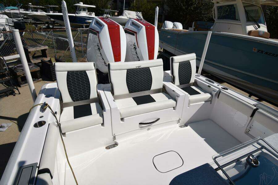 2024 Tidewater 3100 Carolina Bay  2024 Tidewater 3100 Carolina Bay