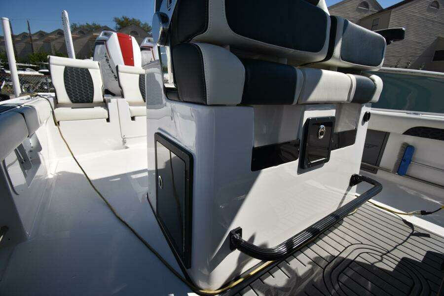 2024 Tidewater 3100 Carolina Bay  2024 Tidewater 3100 Carolina Bay