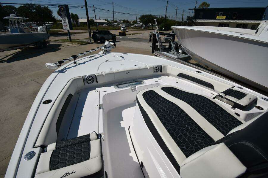 2024 Tidewater 3100 Carolina Bay  2024 Tidewater 3100 Carolina Bay