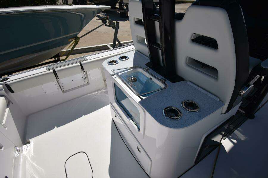 2024 Tidewater 3100 Carolina Bay  2024 Tidewater 3100 Carolina Bay