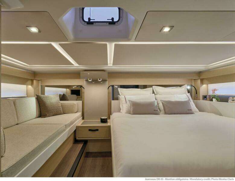 44ft Jeanneau Yacht For Sale