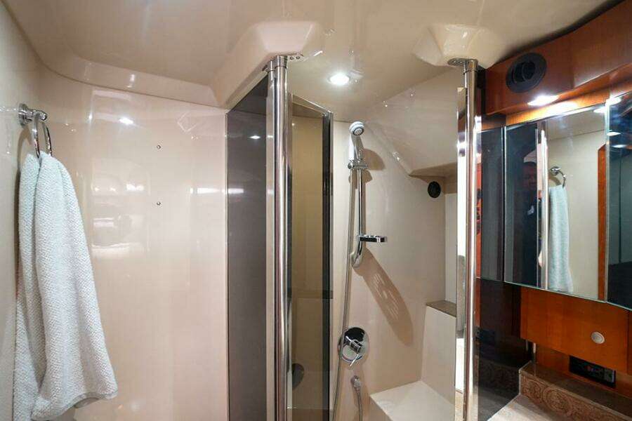 Guest shower