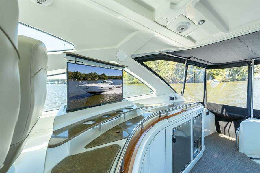 Stbd cockpit with the pop up TV