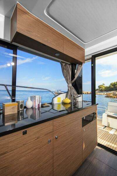 34ft Jeanneau Yacht For Sale