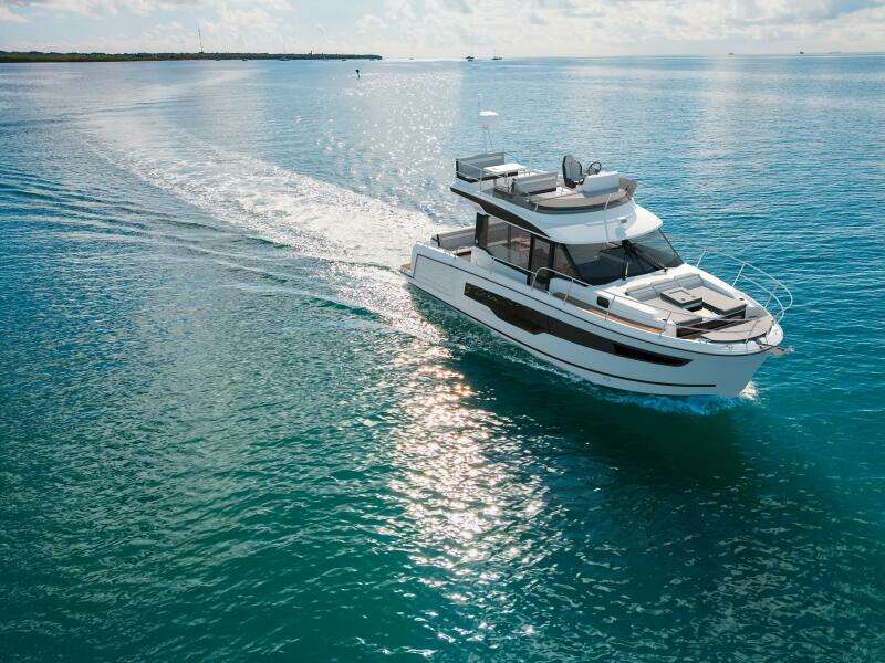 34ft Jeanneau Yacht For Sale