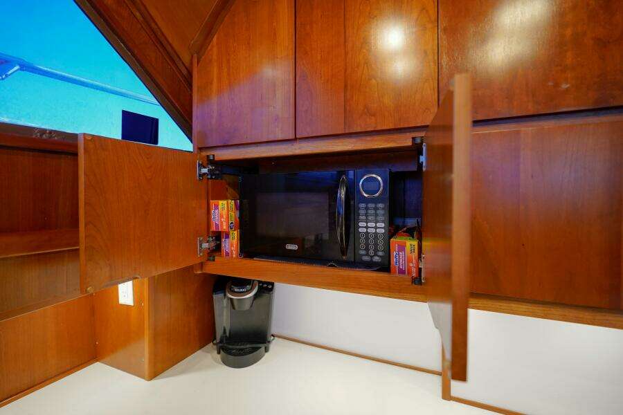 1994 Hatteras 46 Convertible- CHANGE ORDER- Galley