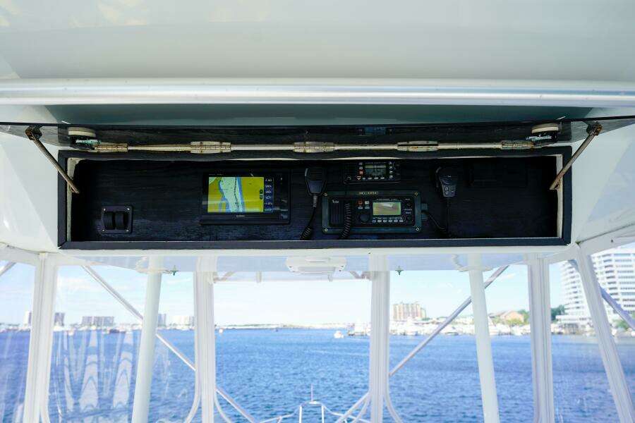 1994 Hatteras 46 Convertible- CHANGE ORDER- Helm