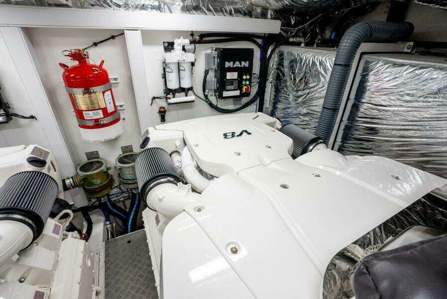 Princess F62 Stumped- Engine Room