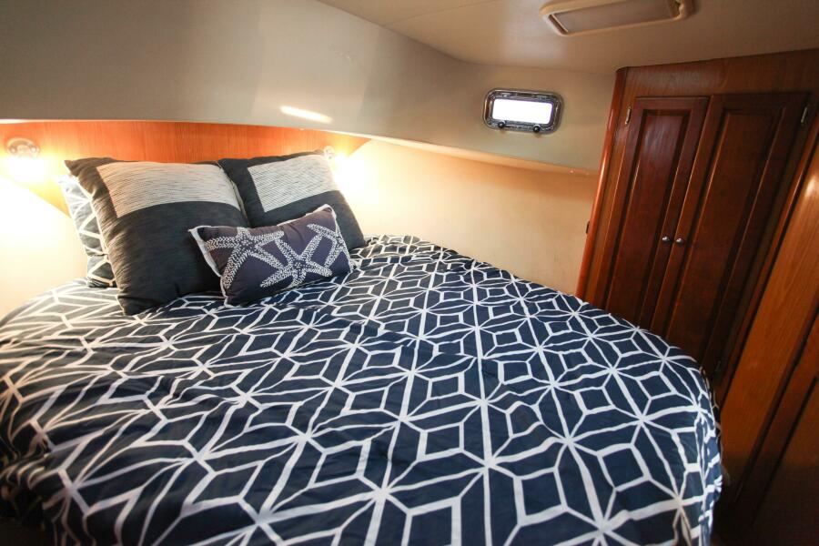 2006 Mainship 400