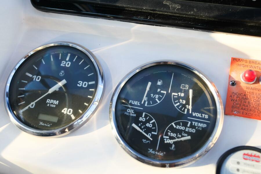 2006 Mainship 400