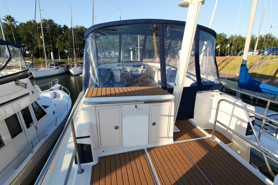 2006 Mainship 400