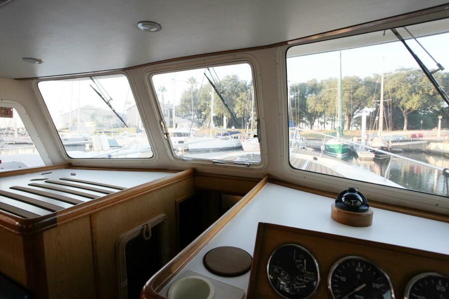 2006 Mainship 400