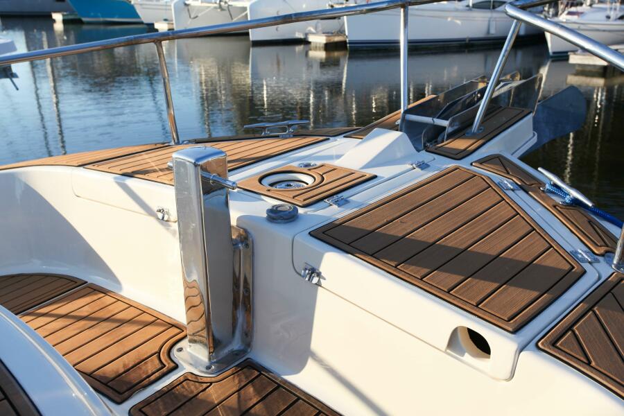2006 Mainship 400