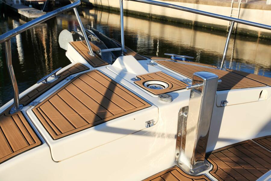 2006 Mainship 400