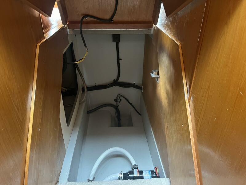 2006 Mainship 400