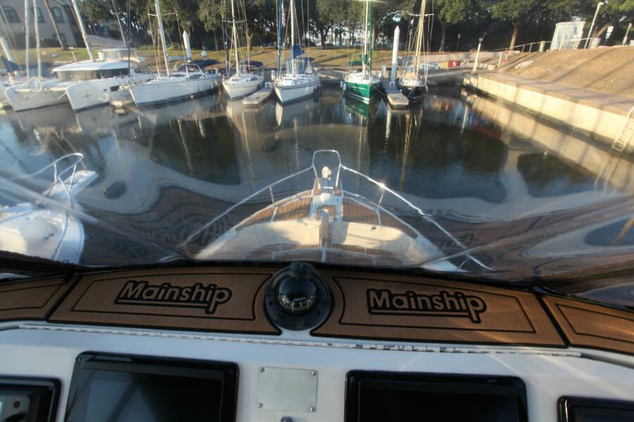 2006 Mainship 400