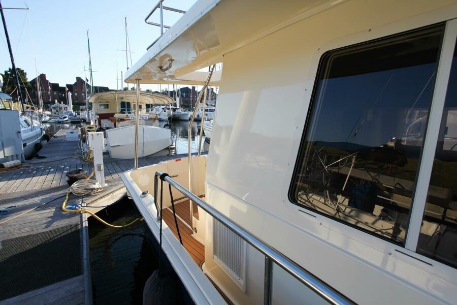 2006 Mainship 400