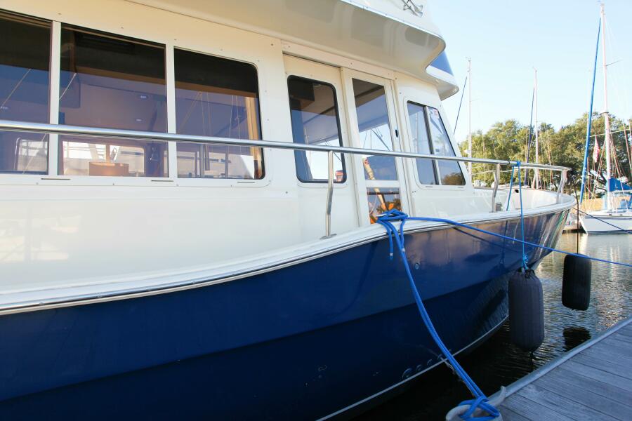 2006 Mainship 400