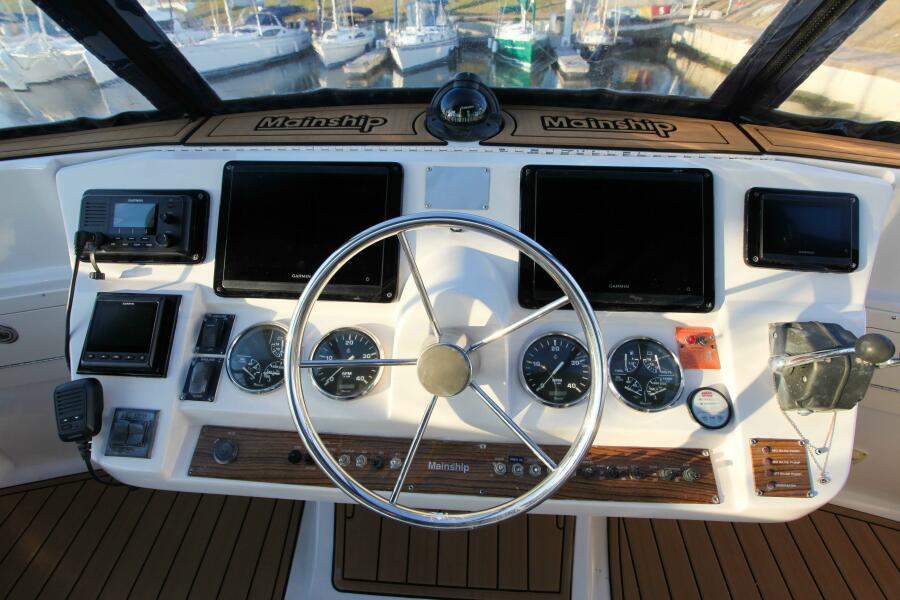 2006 Mainship 400