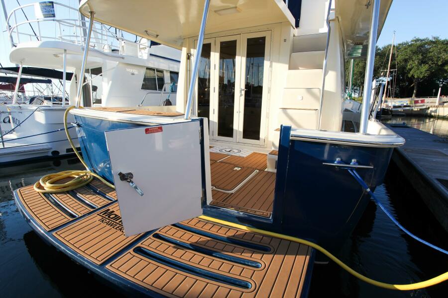 2006 Mainship 400