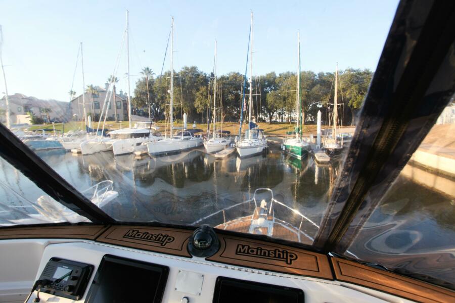 2006 Mainship 400
