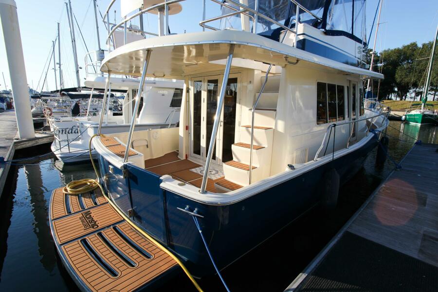 2006 Mainship 400