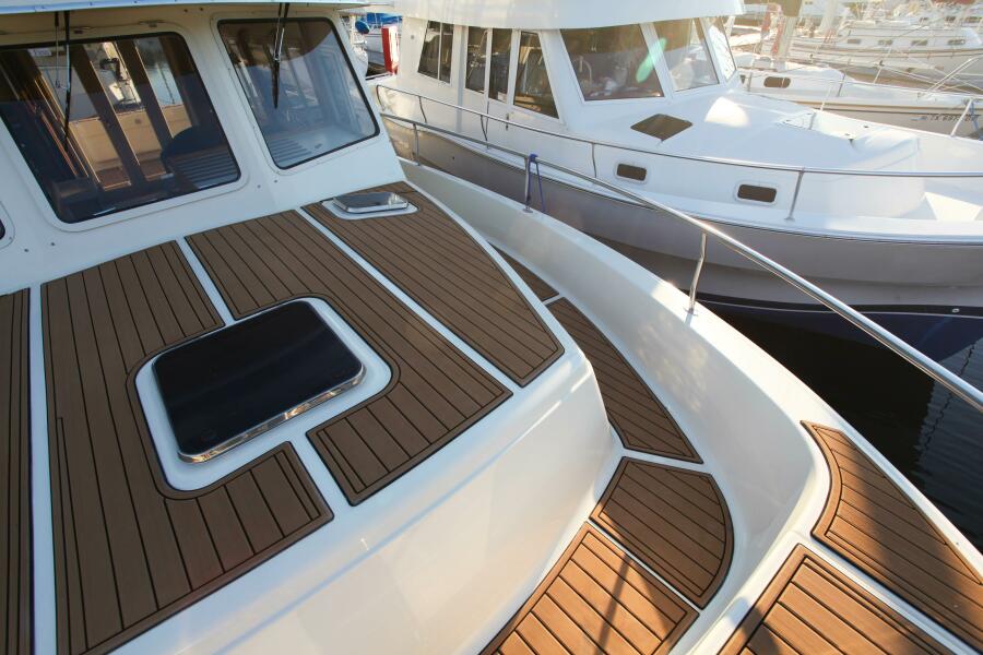 2006 Mainship 400
