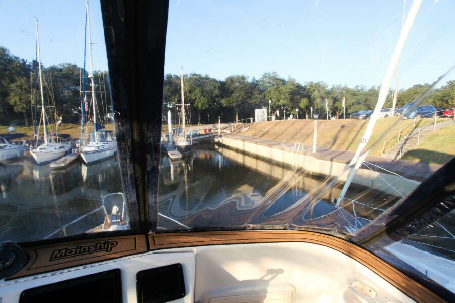 2006 Mainship 400